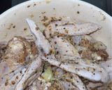 Foto langkah ke 7 dari resep Coriander Fried Chicken Wings/ Sayap Ayam Goreng Ketumbar.