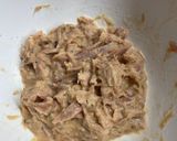A picture of step 2 of Spicy tuna sandwich.