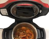 培根番茄海鮮湯這是一道非常清甜鮮味十足無須加鹽適合夏天的湯品的食譜步驟3照片