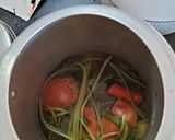 A picture of step 2 of Spinach cheese soup.