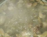 Foto langkah ke 4 dari resep Sup Ayam Bakso.
