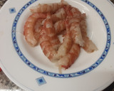 Foto del paso 2 de la receta: Rape en salsa de gambones