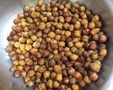 A picture of step 1 of Chana Masala.