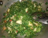A picture of step 3 of Palak Aloo.