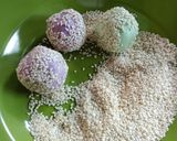 Foto langkah ke 5 dari resep Onde - onde pelangi.