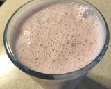 Foto del paso 3 de la receta: Licuado de fresa