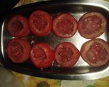 Foto del paso 1 de la receta: Tomates rellenos con ensalada fresca