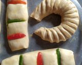 A picture of step 15 of Chicken bread and chicken buns.