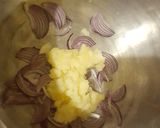 A picture of step 1 of Chicken ki Pot or gardan ka palao.