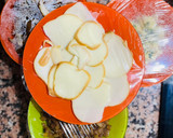 Foto del paso 5 de la receta: Tosta de scamorza 🍞 🧀 🍄 🥔 🍳