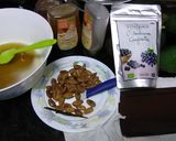 Foto del paso 2 de la receta: Chocolate sin gluten, sin azúcar con arándanos y almendras
