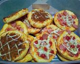 Foto langkah ke 13 dari resep Pizza Mini Empuk Banget (no timbangan).