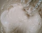 Foto langkah ke 2 dari resep Pisang Cup Cake Chocochips.