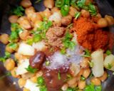 A picture of step 1 of Dahi phulki Chaat 🥰😋💗.