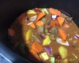 Gambar langkah 3 resipi Stew Daging.