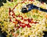 A picture of step 4 of Juicy Vegetable Macroni.