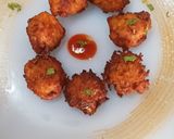 A picture of step 8 of Maggi pakoda.