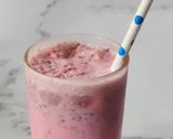 A picture of step 1 of Rose Milk Shake.