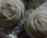 A picture of step 6 of Street style lacha paratha.