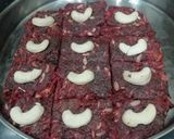 A picture of step 8 of Beetroot Burfi.