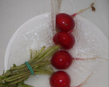 Foto del paso 2 de la receta: Aperitivo de morcilla blanca (blanquets) con rábanos