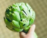 Hình bước làm 1 của món 🌱 Bông Atiso Luộc Chấm Sốt Dấm Mù Tạt (Vegan)
