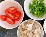 Hình bước làm 1 của món Thịt sốt cà chua (chay)