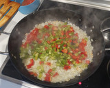 Foto del paso 6 de la receta: Arroz con pulpo, calamares y langostinos