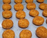 Foto langkah ke 4 dari resep #133 Palm Cheese Cookies.