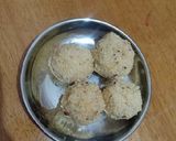 A picture of step 4 of Rava (sooji) ladoo.