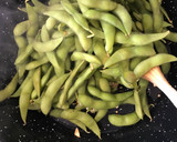 Foto del paso 3 de la receta: Edamames especiados picantes