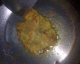 Foto langkah ke 3 dari resep Martabak telor mercon isi tongkol.