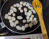 A picture of step 3 of Sausage Sphaghetti.