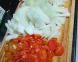 Foto del paso 1 de la receta: Arroz amarillo con pollo