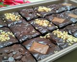 Foto langkah ke 5 dari resep Brownies Shinny Crust Fudge.