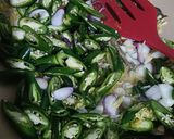 Foto langkah ke 3 dari resep Sohun goreng cabai hijau.