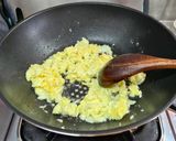 黃瓜香菇炒蛋(簡單料理)的食譜步驟7照片