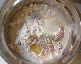 Foto langkah ke 1 dari resep Whole Wheat Sourdough Bagel.
