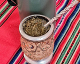 Foto del paso 4 de la receta: MatchaMate 🧉 Mate amargo con té matcha 🍵 uniendo tradiciones 🇦🇷 🇯🇵