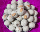 तिल खोया के लड्डू (til khoya ki ladoo recipe in Hindi) रेसिपी चरण 5 फोटो