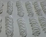 Hình bước làm 4 của món Meringue