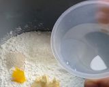 Foto langkah ke 1 dari resep Donat irit no telur no susu.