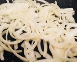 Hình bước làm 2 của món Heo rừng Việt hành tây Nhật