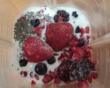 Foto del paso 2 de la receta: Smoothie de kefir y frutos rojos