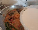 Foto langkah ke 4 dari resep Tongkol santan pedas.