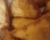 A picture of step 4 of Alu ke samosay.