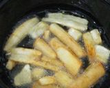 Foto del paso 2 de la receta: Mandioca frita. Súper fácil para una picada!!