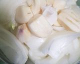 Foto del paso 4 de la receta Manos de cerdo guisadas