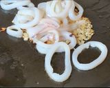 Foto del paso 1 de la receta: Paella de rape y calamares