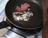 Foto langkah ke 6 dari resep Telur dadar kornet.